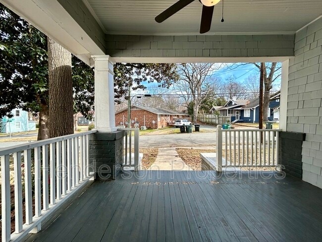 Building Photo - 202 Maurice St