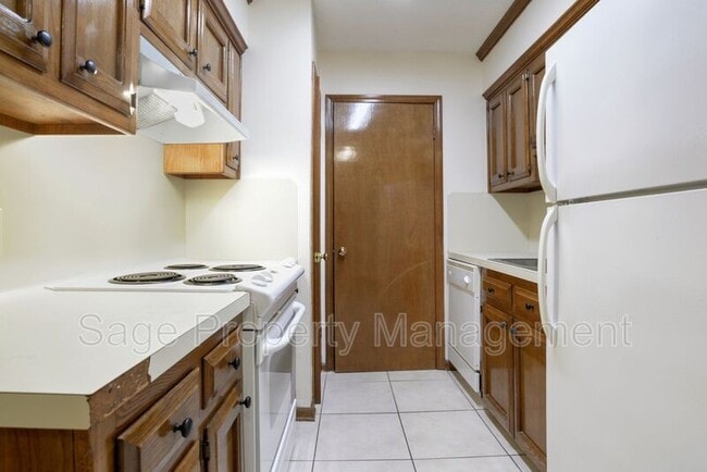 Building Photo - 16633 Missionary Ridge Ct