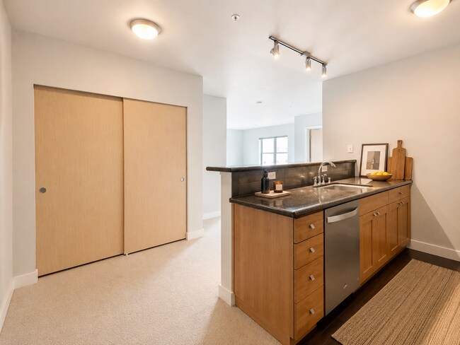 Foto del edificio - 1620 Belmont Ave