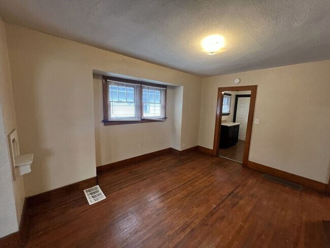 Building Photo - 1804 Marlow Rd