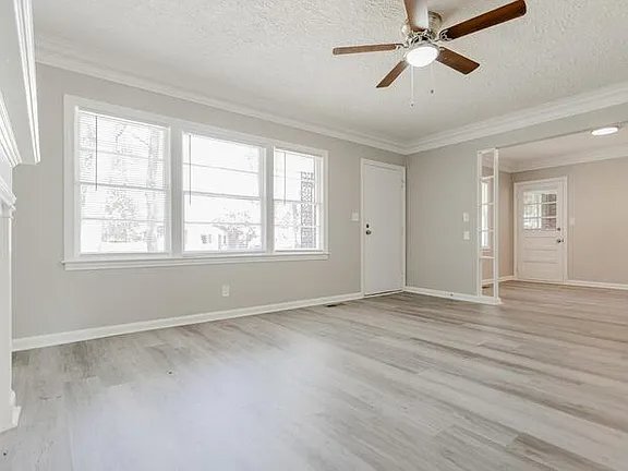 Foto del edificio - 5272 Boyd Dr