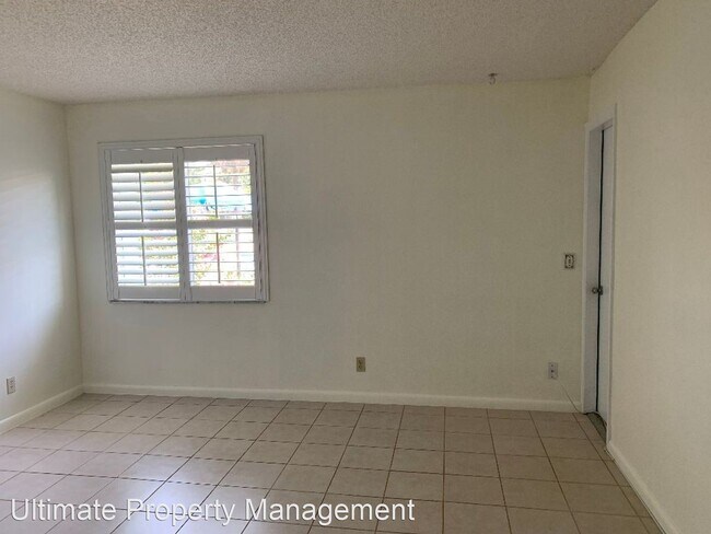 Building Photo - 2440 SE Ocean Blvd
