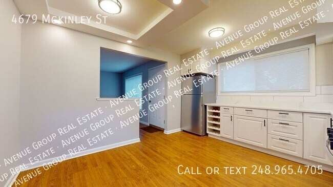 Building Photo - 4679 McKinley St