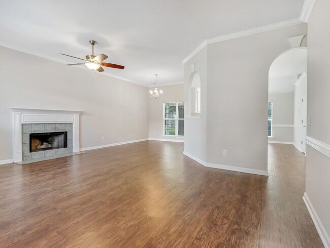 Foto del edificio - 4 Bed/2 Bathroom Home in Richmond Place