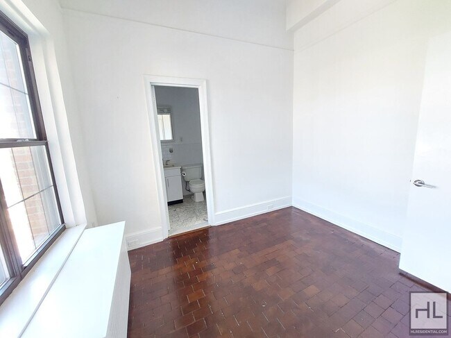 Building Photo - WEST 73 STREET