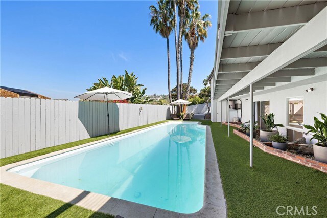 Foto del edificio - 2120 Temple Hills Dr