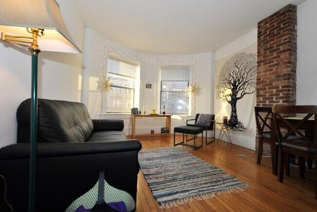 Foto del edificio - 868 Huntington Ave