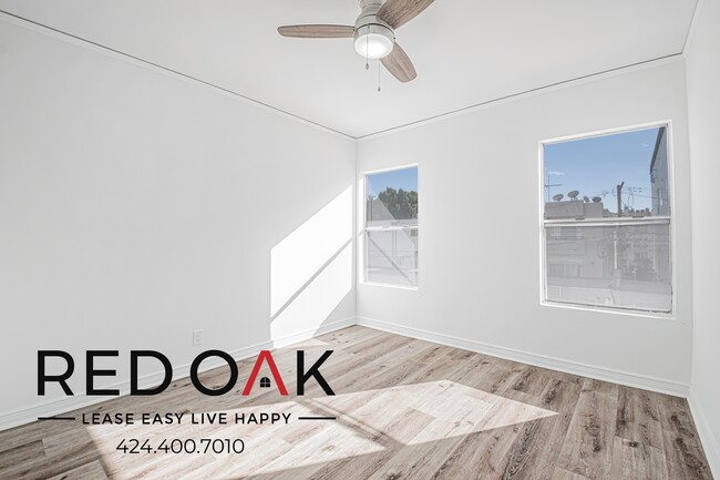 Foto del edificio - 5162 1/2 Clinton Ave