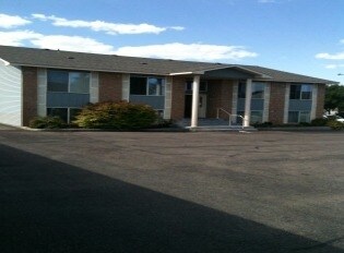 Primary Photo - Henryanna Apartments