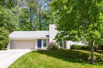 Building Photo - 153 Drury Ln