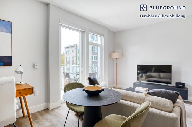 Foto del edificio - 285 8th Ave N