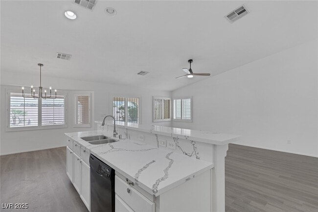 Building Photo - 5808 Spinnaker Reach Ave