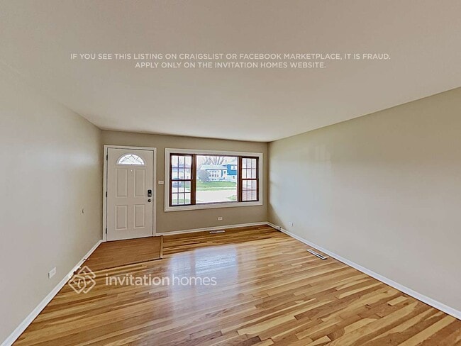 Foto del edificio - 15447 David Ln