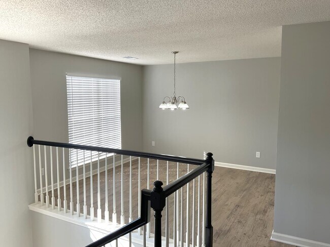 Foto del edificio - 304 Cork Ln