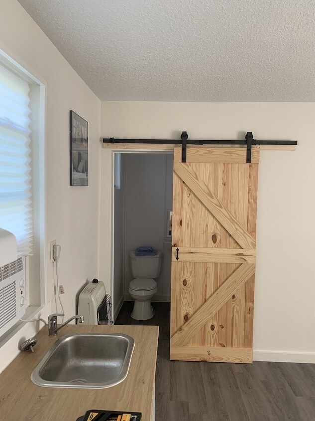 Foto principal - 1380 East Duval Street, Unit 4
