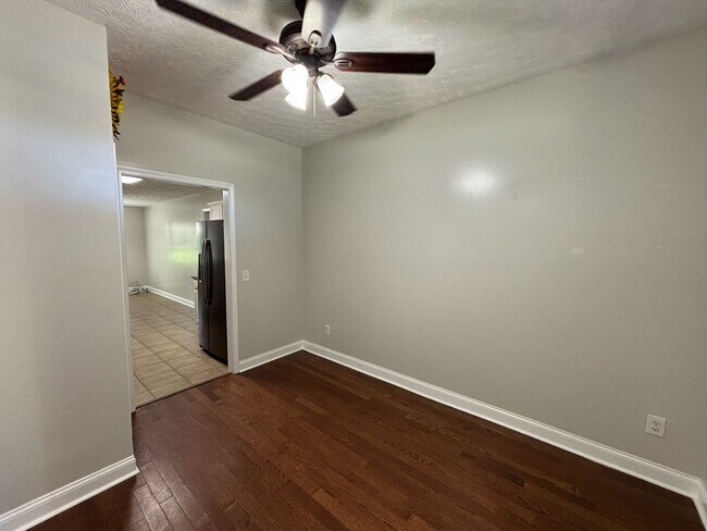 Building Photo - This Cute Home Is Everything You've Been Looking For! In A Quiet Subdivision With No Hoa