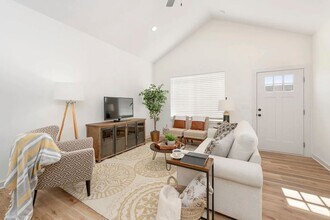 Building Photo - 2313 S Spg Hl Ct