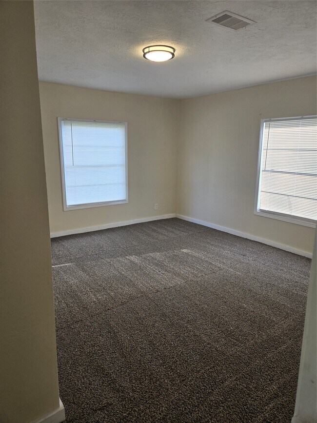 Foto del edificio - 2216 3rd St