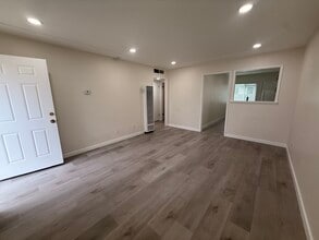 Building Photo - 2904 N 1st St