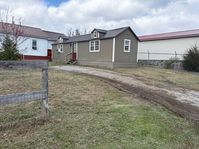 Foto del edificio - 2410 N Hwy 25 W