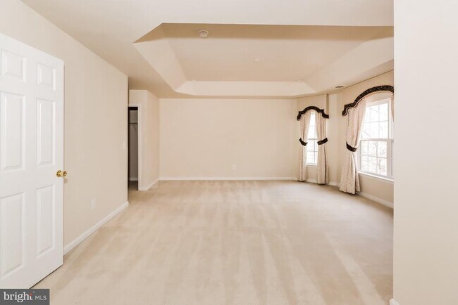 Foto del edificio - 15230 Lord Culpeper Ct
