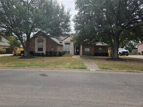 Building Photo - 1507 Browning Ln