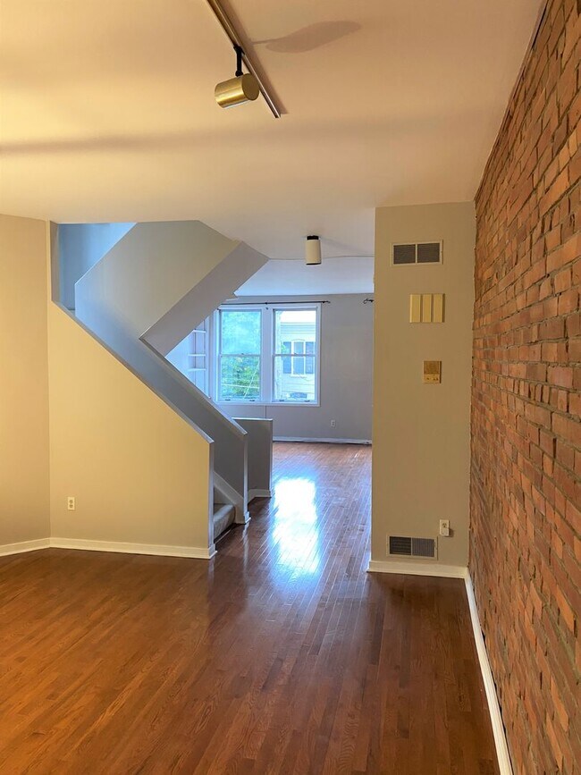 Foto del edificio - 6326 Marchand Street