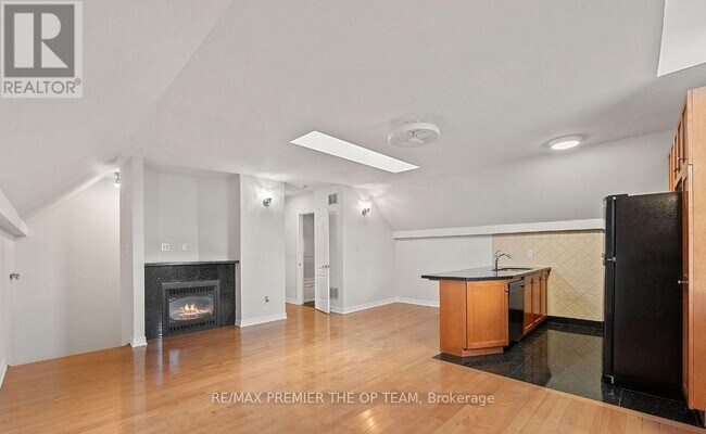 Building Photo - 58 Calera Crescent