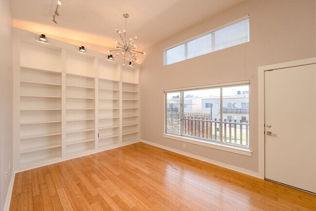 Foto del edificio - Modern 2 bed, 2 bath condo in South Austin