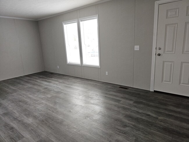 Building Photo - 9614 Seaway Dr