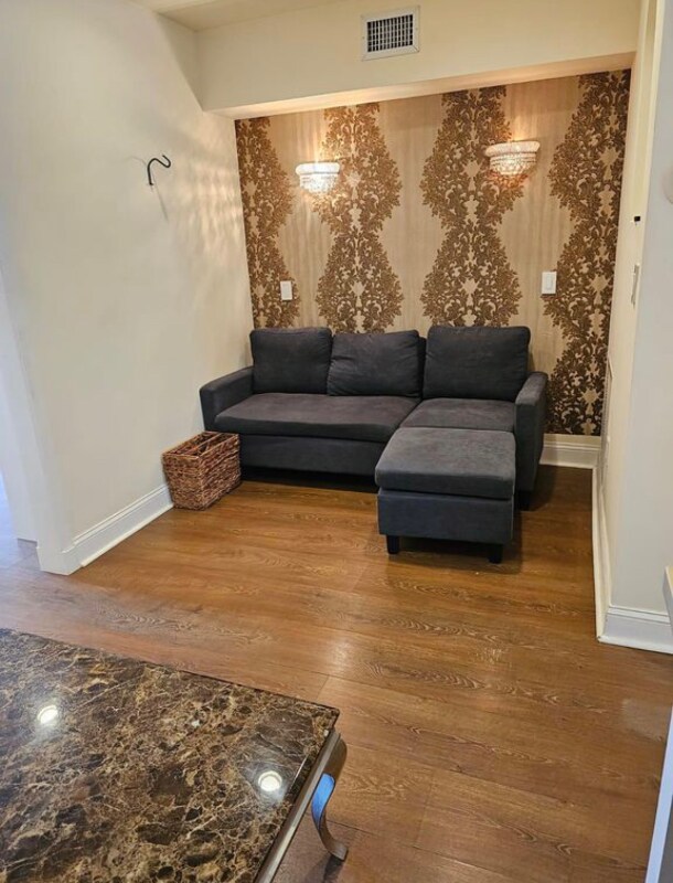 Foto del edificio - 2225 NE 123rd St