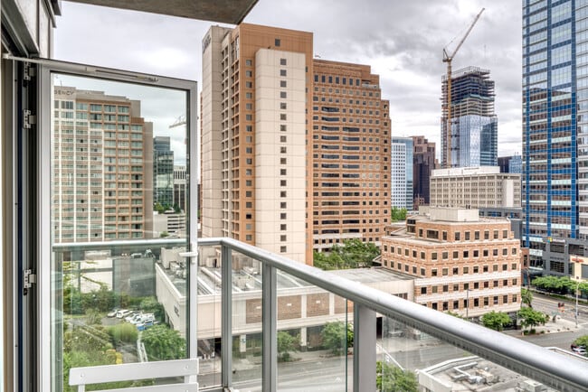 Foto del edificio - 10349 NE 10th St