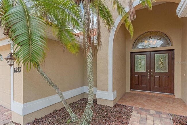 Foto del edificio - 6213 Donnington Ct