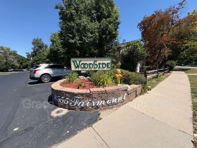 Building Photo - 8555 E Fairmount Dr
