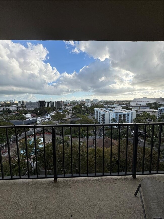 Foto del edificio - 1470 NE 123rd St