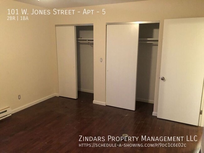 Building Photo - Newly remodeled 2 bedroom 1 bath apartment...