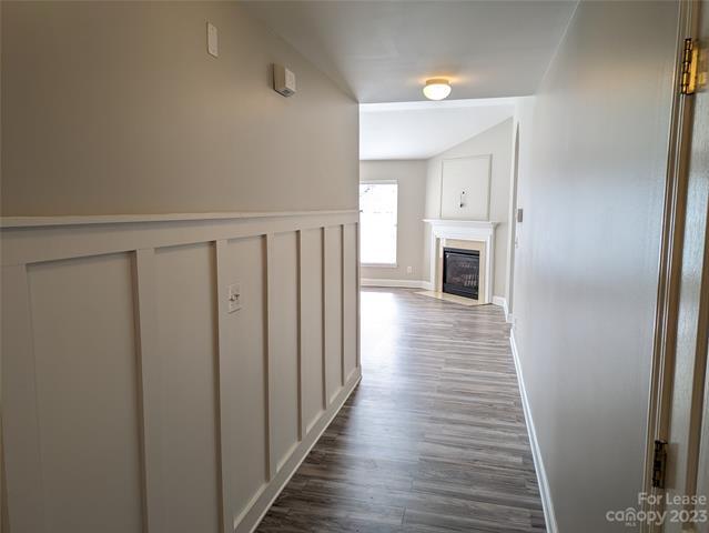 Building Photo - 141 Golden Valley Dr