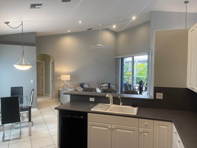 Foto del edificio - 10306 Copper Lake Dr