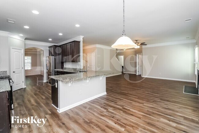 Building Photo - 219 Bollen Ln