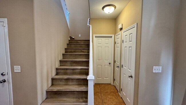 Building Photo - Welcome Home 2 master bedrooms