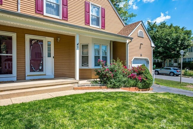 Building Photo - 7 Buttonwood Dr