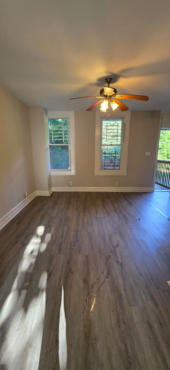 Foto del edificio - 2434 Druid Park Dr