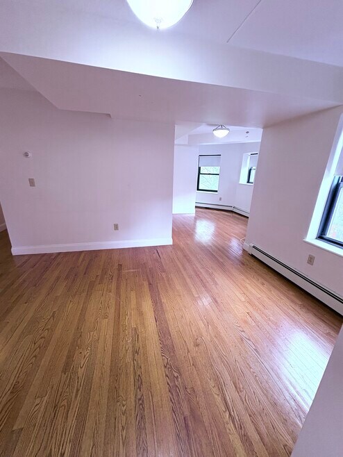 Building Photo - 400 Massachusetts Ave