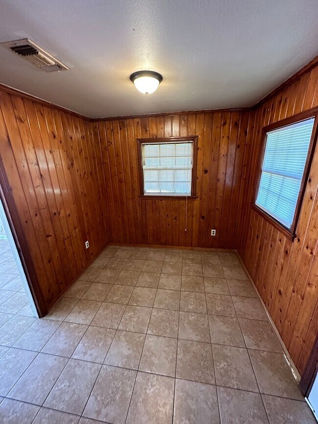 Foto del edificio - 3/1 move in ready! First Month's Rent FREE!