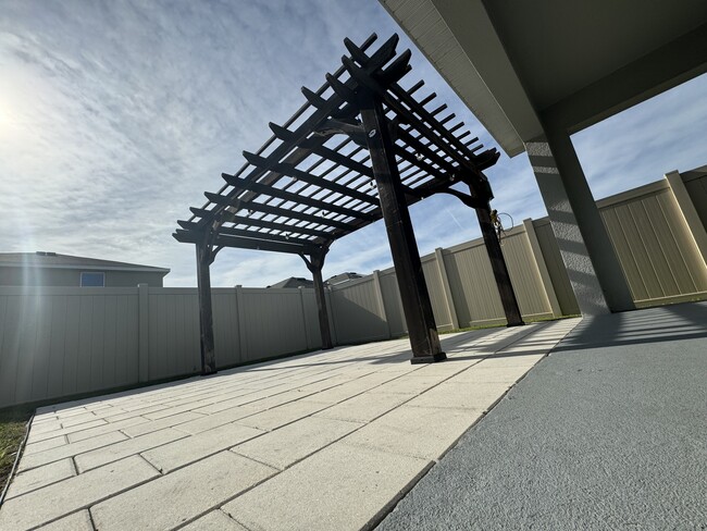 Building Photo - 12115 Lily Magnolia Ln