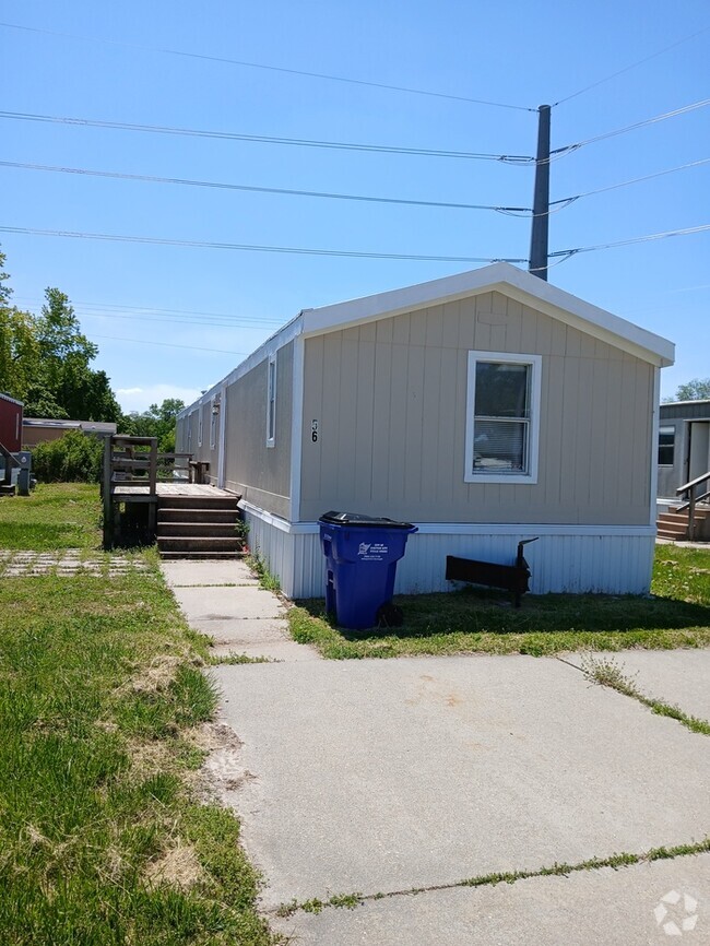 Building Photo - 2524 Commonwealth Dr