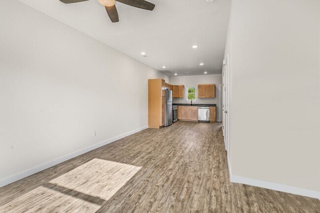 Foto del edificio - Brand New Townhomes 15 Minutes from Bentonville!