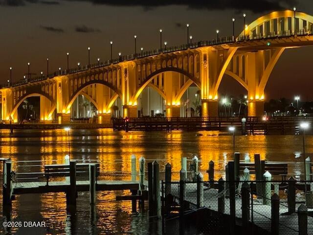 Foto del edificio - 1224 S Peninsula Dr