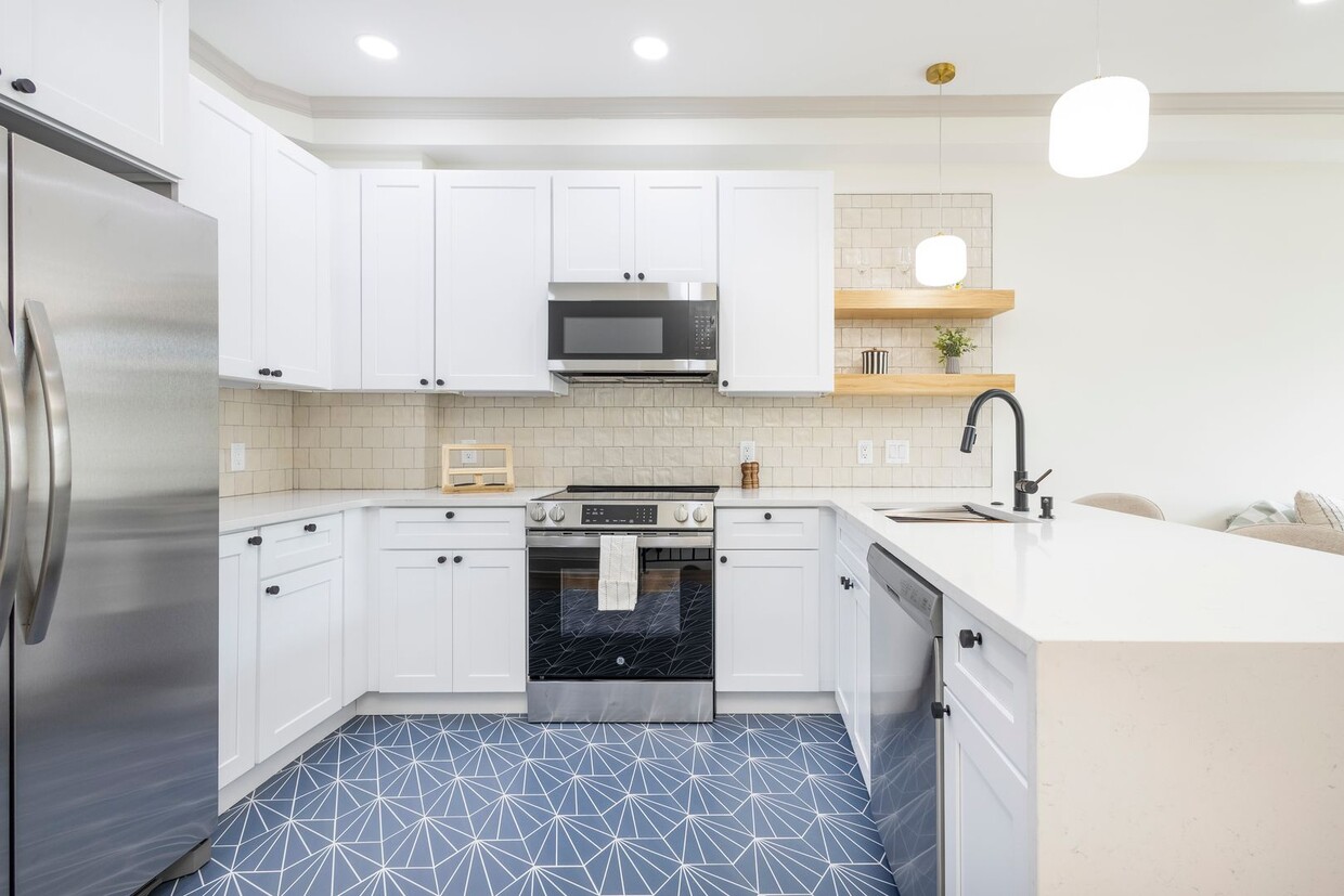 Photo - 3116 Clifford St