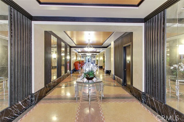 Foto del edificio - 849 S Broadway